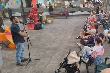 Muestra del silbo canario en la plaza de Los Llanos de Telde y proyección de documental en El Circulo Cultural/TA.